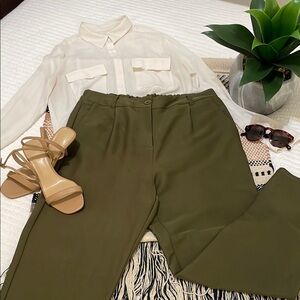 🫒NWT Olive Green Pants🫒 SIZE L